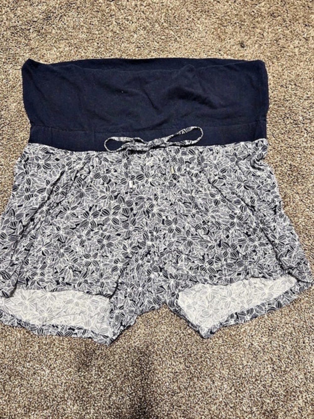 Old Navy Maternity Rollover-Waist Shorts Blue & White Size Small